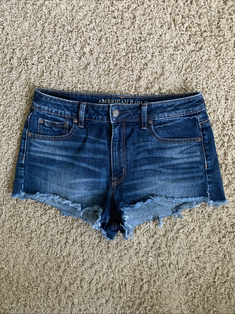 AE vintage hi-rise Festival size 8 cutoff blue denim jean shorts